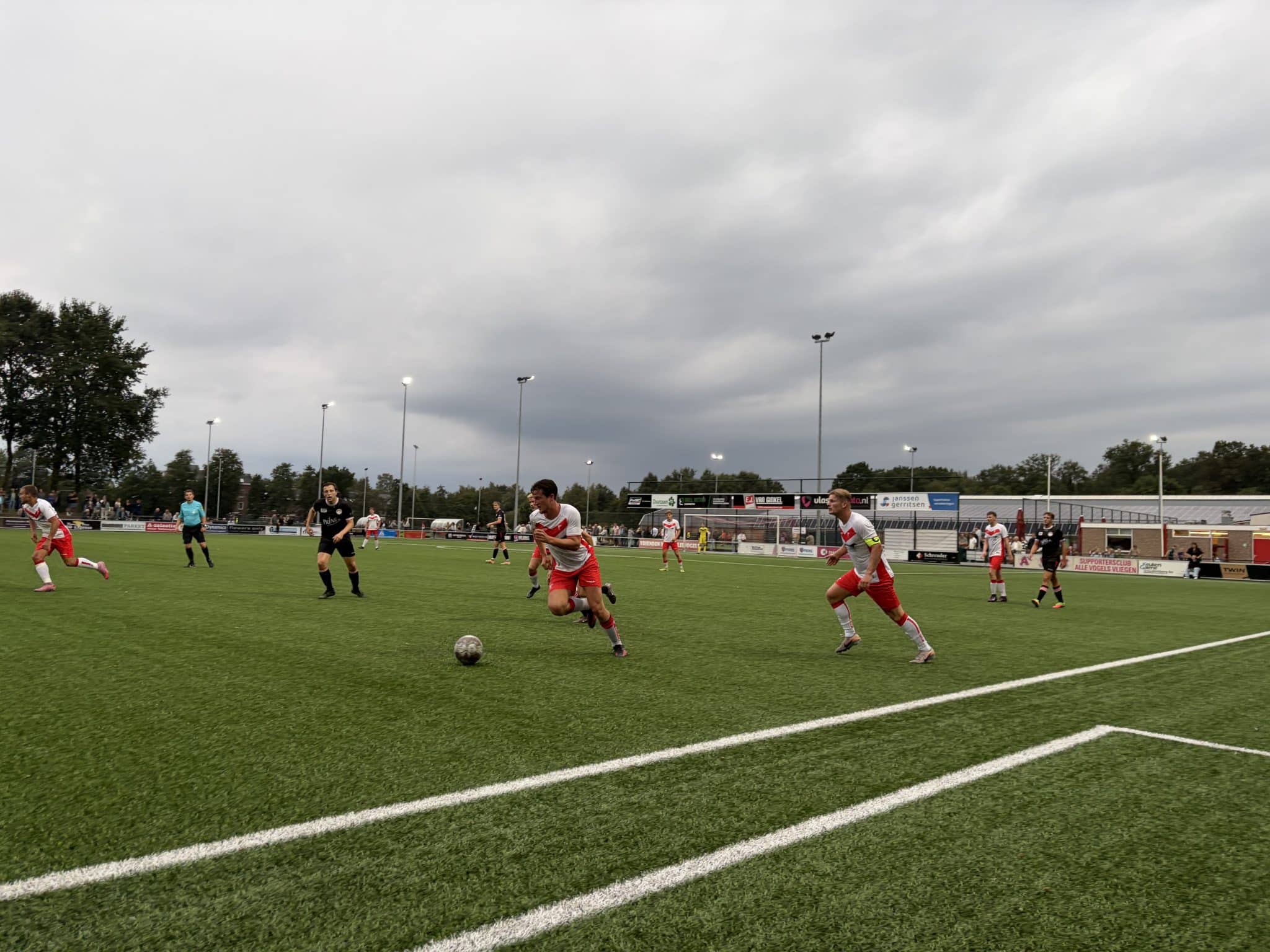 Valleivogels verliest in een nuttige oefenwedstrijd 1
